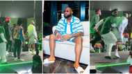 "Una don teach our OBO": Crowd goes wild as Davido breaks into viral TikTok dance while performing Feel
