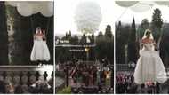 "Can never be me": Bride arrives at her wedding floating via balloons, guests look shocked in viral video