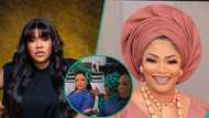 “She dey overdo”: Toyin Abraham roasted for kneeling to talk to Olori Sekinat Elegushi, video trends