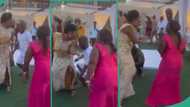 "I love this": Video shows moment lady stopped man from dancing with her and showed him her ring