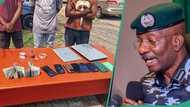 Police officers ‘reject $17,000 bribe’ from suspected fraudsters in Rivers, Nigerians react