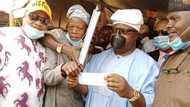 Breaking: Senator Iyiola Omisore finally defects to APC