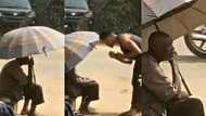 Nigerian beggar shocks man, gives him money to buy something for himself, many react to video
