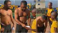 Little girl lays hands, showers prayers on actor Apama as he gifts her N50k for common entrance exam