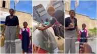 Please help me push my car: Mother and daughter get N10k cash for showing kindness to total stranger