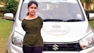 Lady born with no hands uses her feet to drive like a pro