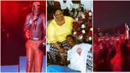 Burna Boy pays touching tribute to Wizkid’s mother on stage, video goes viral: “I can’t imagine losing my mum”