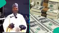 Taxi driver discovers over $60,000 in his car, goes to radio station to find owner in old video