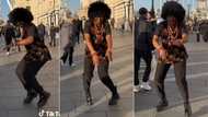 "All eyes on her": Igbo girl in Isiagu and afro hair dances on streets of London, steals hearts of oyinbos