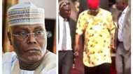 2023: Reactions as video showing security men assisting Atiku to walk at Anambra rally goes viral