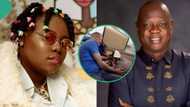 Backlash as singer Teni prostrates to greet IBD Dende on a plane, video goes viral: "No shame"