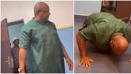 Baba don run out of breath: Reactions as veteran actor Alex Usifo is spotted doing push-ups in viral video