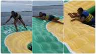 "Afraid of sharks": Young lady attempts game and fell into the water, lifeguard comes to her rescue