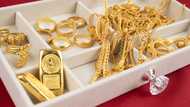 I was stealing my elderly neighbor’s jewelry to feed my kids — Then I saved her life