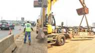 Free movement as FG removes barriers on Lagos-Ibadan expressway