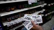Argentine shopkeepers struggle to keep pace with soaring prices