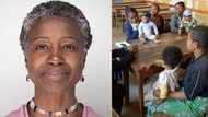 Suspicious mum challenges little daughter's teacher, says her child always returns with strange piece of chalk