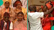2Baba's mother faces criticism over her presence at his wedding to Natasha: "Iya oko Bournvita"
