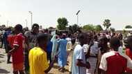 Yanzu-Yanzu: Fusatattun Ɗaliban Jami'a Sun Toshe Babbar Hanyar Sokoto-Zaria Kan Muhimmin Abu 1 Tal