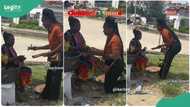 “Christmas don set”: Banana seller gets N50,000 naira gift from lady, asks if she is a spirit