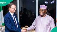 2027: Abin da babban jami'in Birtaniya ya tattauna da Atiku a Abuja