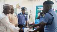 Policeman who returned missing dollars gets N250,000 reward