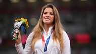 Lady auctions silver medal she won at Olympics so she can pay for baby's hospital bill