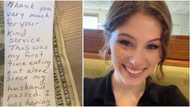 Waitress in tears as widowed customer pens appreciation note & reveals why she's eating out alone, many react