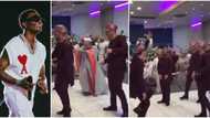 “E for Effort”: Oyinbo groomsmen dance to Wizkid’s Soko at Nigerian wedding in viral video, crowd goes gaga