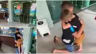 Little boy runs out of hospital, hugs tightly his elder brother he hadn't seen in days, video makes many cry