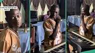 "Them don do am strong thing": Nigerian keyboardist's behaviour during church service trends online