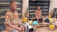 “Where others dey get money?” Nigerians react to sad photos of veteran actor Aguba, who is reportedly homeless