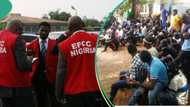 EFCC arrests 115 BDC operators, recovers over N100 million, photos emerge