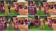 "She no need wahala": Nigerian bride uses her 4 sisters as asoebi girls, ignores friends, lovely video trends