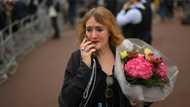 Buckingham Palace becomes shrine for a grieving nation