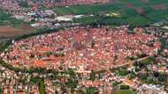 Nördlingen : la ville médiévale bâtie sur un cratère de météorite