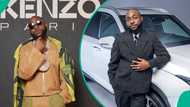 Moment Davido allegedly clashed with fan on stage trends, video elicits comments: "He must be upset"