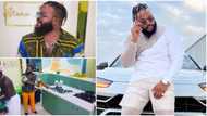 Funny video as BBNaija’s Whitemoney sings loudly to taunt housemates over dirty kitchen: “Can’t stop laughing”