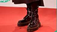 Man shares disappointing shoe design he got from vendor, netizens react: "Waka fast first"