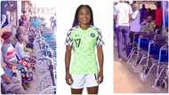 Nigerian legend put smiles on people's faces after distributing wheelchairs to people with physical disabilities (see pictures)