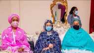 Hotunan Aisha Buhari lokacin da take jiran isowar amaryar dan ta Yusuf Buhari