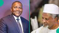 Emotional moment as Dangote escorts the body of Aminu Dantata to Madina, Video emerges