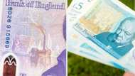 Nigerian banks warn customers keeping old 50, 20 British pounds notes to present it before December 31