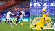 Leicester City coach reacts as Nigerian striker Kelechi Iheanacho misses important penalty vs Crystal Palace
