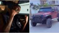 They suppose tie you and Isreal DMW: Hilarious reactions as Zinoleesky crashes his new Wrangler Jeep in gutter