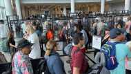 US airlines post profits, but struggle to boost capacity