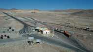 Workers at world's biggest copper mine in Chile suspend strike