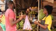 "Old notes N5,000, new notes N4,000": Petty traders innovate to stay in business, as naira scarcity continues