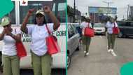 Corp members in NYSC uniform engage in Gwo Gwo Gwo Ngwo dance challenge by roadside