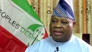 Adeleke ya Ba Tsofaffin Jami’an Gwamnati Sa’a 48 Su dawo da Kadarorin Dake Hannunsu